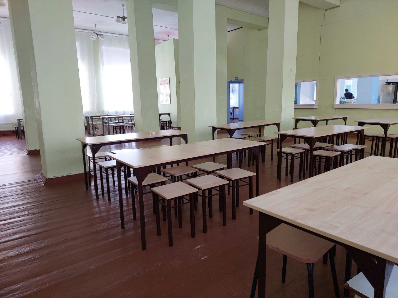 Изображения столовой.